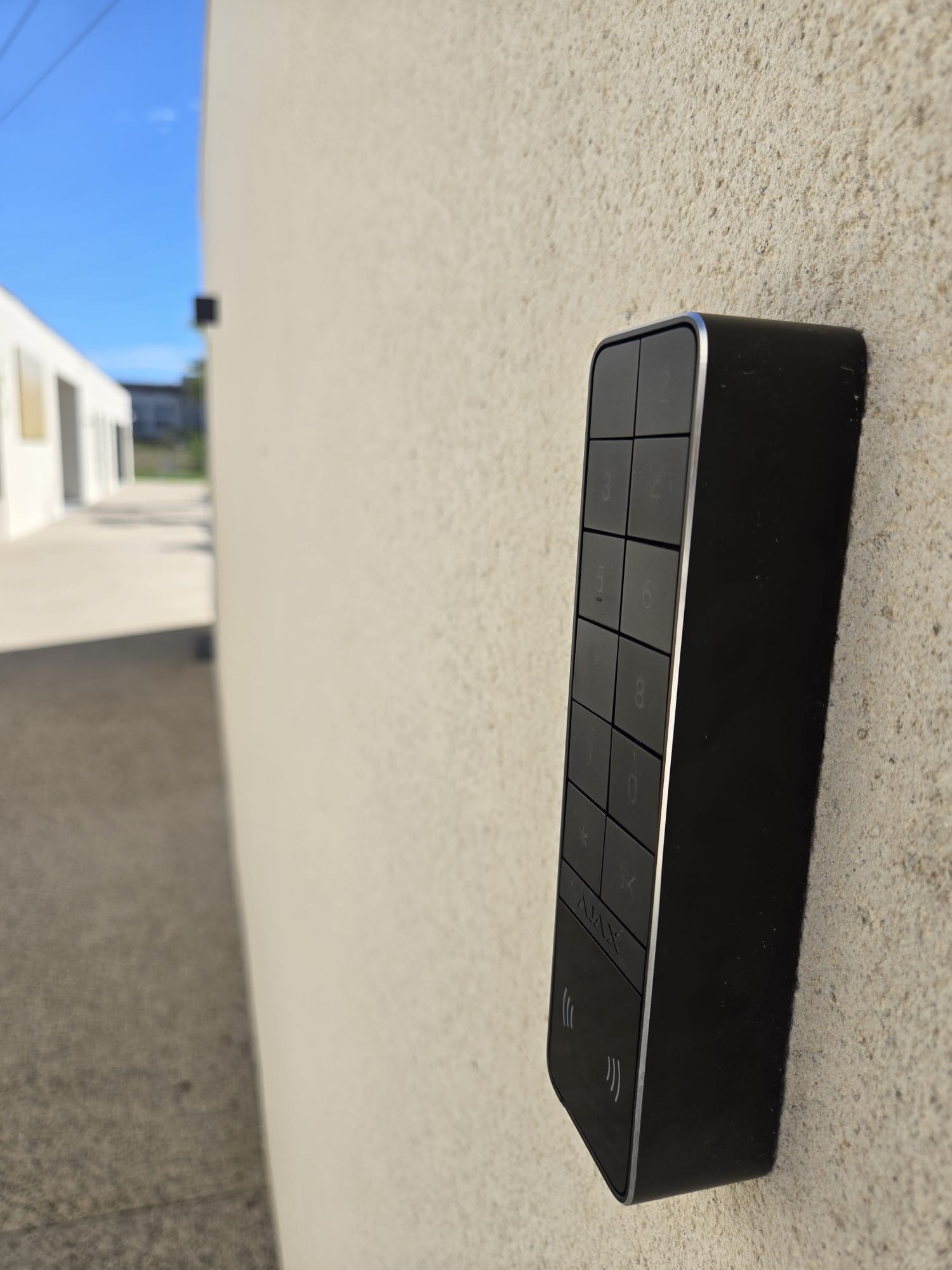 Clavier Ajax Systems pour le pilotage de l’alarme intrusion d’un complexe sportif à Montpellier